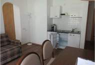 Apartmenthaus mit 8 Eigentumswohnungen sowie eine Großwohnung und Gewerbetrakt in sehr ruhiger Grünlage