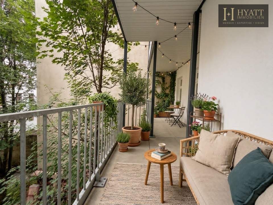 Urban wohnen, überraschend ruhig leben – stilvoll sanierter Altbau mit Lift, Freiflächen und moderner Energietechnik