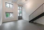 ERSTBEZUG nach Sanierung | Komplett hofseitiges Loft mit Balkon | Raumhöhe bis zu ca. 4,95 m | Büro/Praxis Nutzung und Kurzzeitvermietung möglich