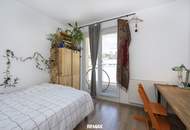 Helle 3-Zimmer-Dachgeschosswohnung mit großzügiger Terrasse in gepflegtem Wohnhaus