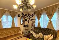 Viel Platz, viele Optionen: Zweifamilienhaus in bester Lage