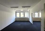 Moderne Bürofläche mit großem Besprechungsraum und Concierge-Service