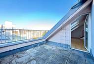 ENTZÜCKENDE MAISONETTE MIT TERRASSE IM KLASSISCHEN ALTBAU