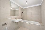 VORSORGE >> Charmante Dachgeschoss-Wohnung mit stilvoller Ausstattung >> TOP LAGE und SUPER HELL