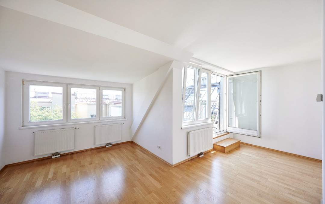Historisches Ambiente trifft modernen Wohnkomfort – 3-Zimmer-Maisonette nahe Währinger Park
