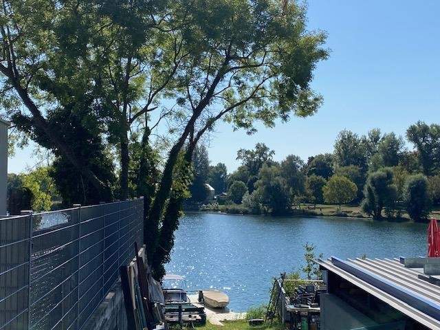 Provisionsangebot! Büro am Kaiserwasser vis a vis der Uno City &amp; U1 Nähe (13,--/m²).