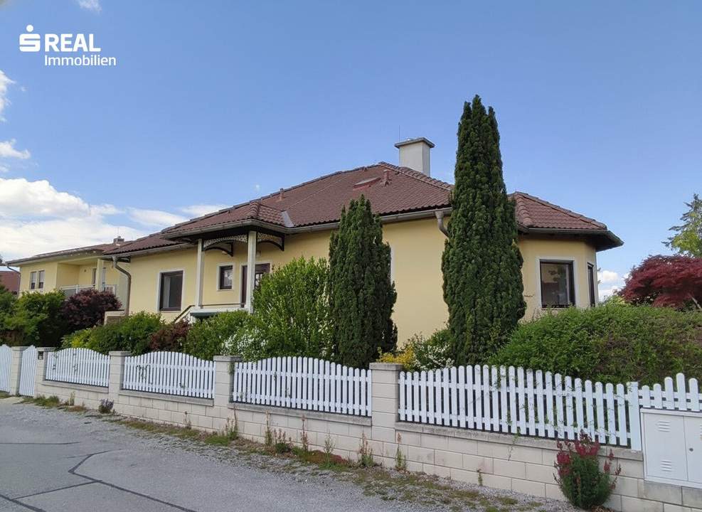 Einfamilienhaus mit liebevoll gepflegtem Garten