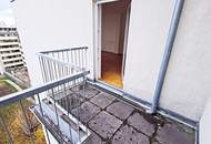 DACHGESCHOSS, gepflegte 103 m2 Neubau mit Loggia und Balkon, Wohnküche, 3 Zimmer, Wannenbad, Parketten, Holbeingasse