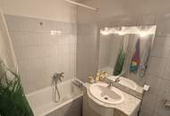 „Dachgeschoss - Wohnung nahe U3“