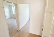 Selbst gestalten! Altbauwohnung mit Renovierungsbedarf in der schönen Hasnerstraße! Perfekte Infrastruktur und Anbindung + Ruhige Fahrradstraße + Balkonanbau möglich! Jetzt zugreifen!