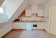 TOP Innenstadtlage: 3 - Zimmer- DG- Wohnung im Altbau | Sackstraße 14 Top 26