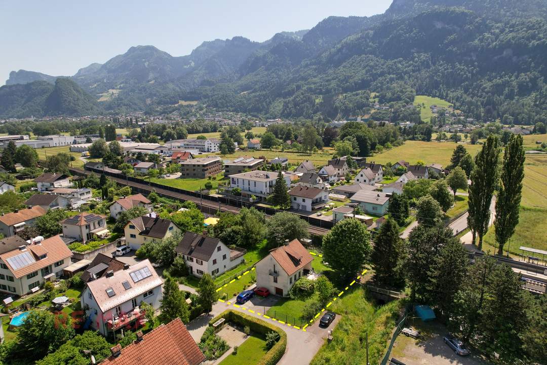 Heimkommen nach Altach – mit Garten, Terrasse & Bergblick