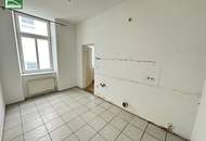 Ideal WG geeignet! Innenhof gerichtete Altbau-Wohnung nahe U4 und U6 in Sechshaus!