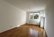 Sonnige Terrassenwohnung mit 2 Zimmern in ruhiger Seitengasse nächst Jörgerstraße und Elterleinpl.!