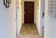 Großzügige Erdgeschosswohnung mit Loggia und Garage!