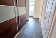 Zwischen Wiener Klassik und Naschmarkt Vibes - Ihr Zuhause mit Charme! Hofseitiger Balkon + Ruhiges Schlafzimmer! HIP und TRENDY die Gegend - Magisch schön das Altbauhaus - Ein MUST HAVE die Wohnung!