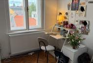 3-Zimmer-Altbauwohnung mit möblierter Küche in TOP Innenstadtlage +++ 8.-Mai-Straße +++
