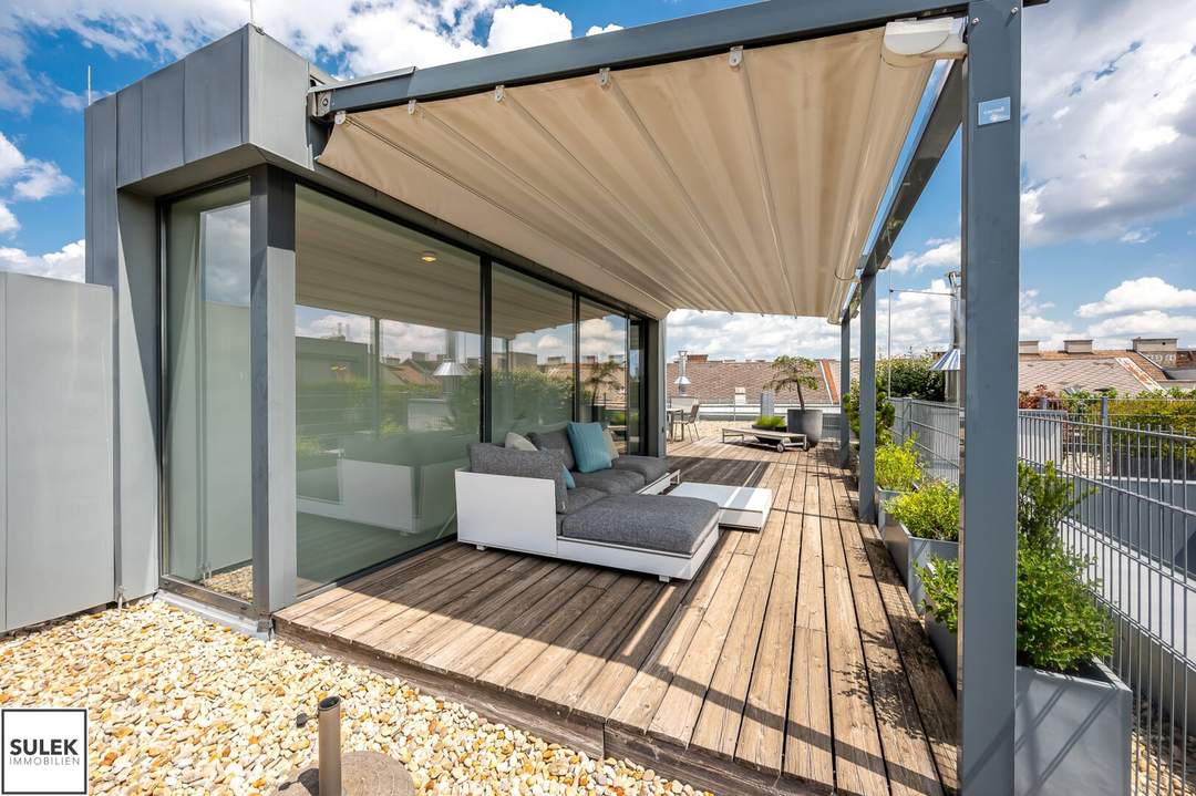 Einzigartige DG-Wohnung mit Loft-Charakter und Terrassen (rd. 165m²) inkl. atemberaubendem Fernblick