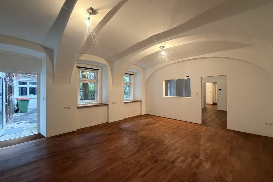 Hirschengasse - hofseitiges Atelier/Lokal Nähe U3 Zieglergasse unbefristet zu vermieten, Gewerbeobjekt-miete, 879,17,€, 1060 Wien 6., Mariahilf