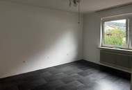 Charmanter Bungalow mit Keller, Garten und Nebenobjekten