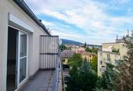 TRAUMHAFTE DACHGESCHOSSWOHNUNG mit zwei Balkonen in Baden!