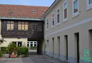 GEWERBE & WOHNEN - Großes Ausbau-/ Neubaupotential - Weitläufige Grünfläche - Parkplätze!