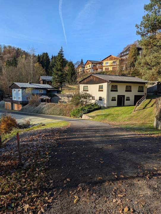 Geräumiges Einfamilienhaus mit großem Grundstück in Sankt Martin (Provisionsfrei)