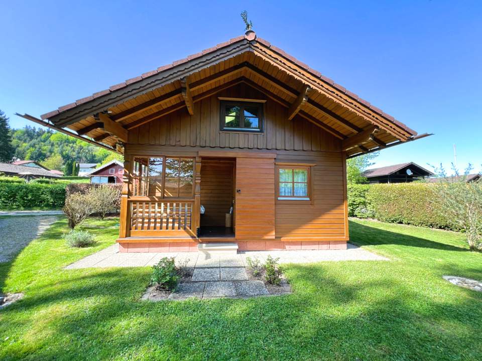 Erholungsoase am Mattsee – Charmantes Holzhaus auf Pachtgrund