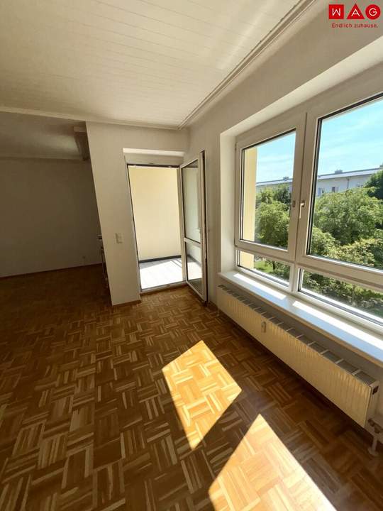 Geförderte Seniorenwohnung mit sonniger Loggia, barrierearmem Komfort und Aufzug - exklusiv nur für Pensionisten, die ruhig und selbstständig wohnen möchten!