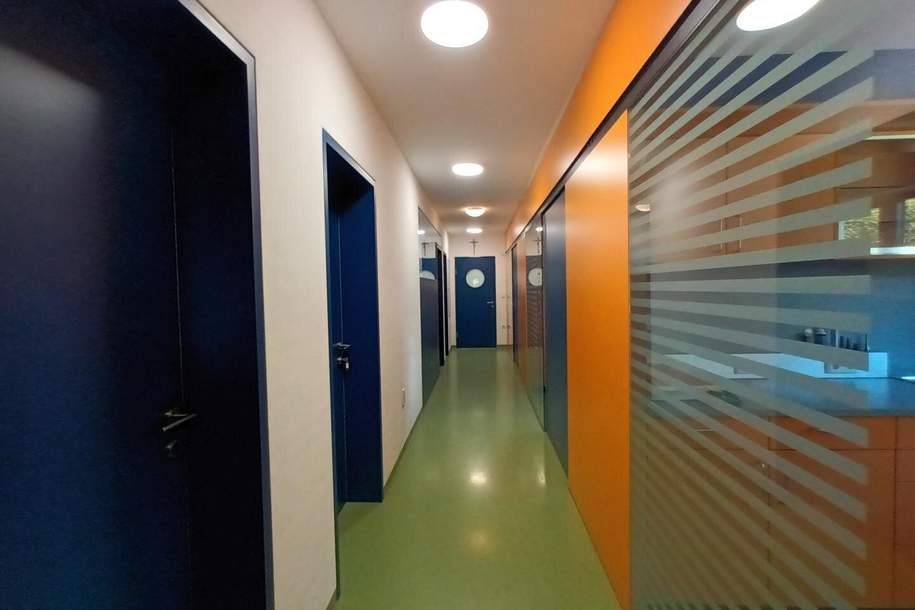 Vielseitiges Geschäftslokal mit 89,5m² flexibler Raumaufteilung in Mürzhofen – sofort verfügbar, Gewerbeobjekt-miete, 1.131,23,€, 8650 Bruck-Mürzzuschlag