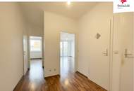 Sanierungsbedürftige 2 Zimmer Wohnung | Loggia ca.11,86m² | 1. Liftstock