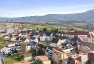Besonderes Wohnambiente mit sonniger Dachterrasse: Exklusive Maisonette-Wohnung zur Miete im Zentrum von St. Andrä