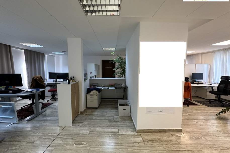 BÜRO (ca. 120m²) direkt beim HAUPTBAHNHOF!, Gewerbeobjekt-miete, 1.558,44,€, 3100 Sankt Pölten(Stadt)