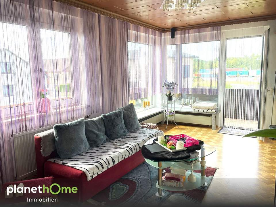 Gepflegtes Eigenheim mit großer Terrasse und Garage