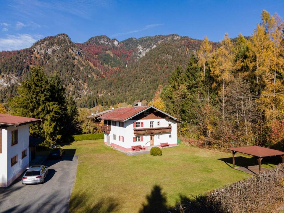 Idyllisch gelegenes Kleinod mit Potential in Golfplatznähe