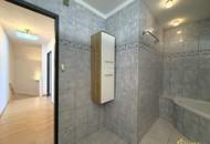 TOP PREIS-LEISTUNG! Geräumige Maisonette. 4 ZIMMER, 2 BÄDER, BALKON. FERNWÄRME!
