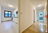 „Lainzer Platzl“ in Hietzing: Helle, ruhige, renovierte 3-Zimmer Neubau-Wohnung (BJ 1992) mit Grünblick und Tiefgaragenplatz