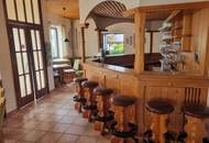 Geräumiges Haus mit großer Wohnung und Gastlokal