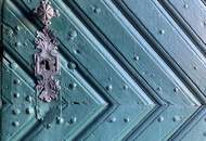 Weinkeller im Bau und Wohngebiet nahe Ortszentrum