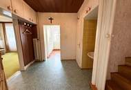 Bürgerliches Einfamilienhaus mit viel Platz, liebenswerten Garten & Ausblick gen Maria Taferl!
