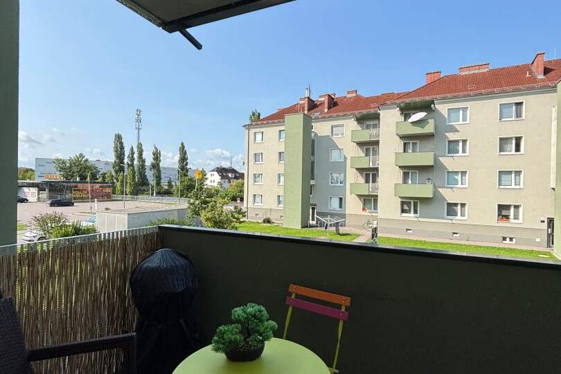 Wohnen mit viel Grün - 3 Zimmer Wohnung mit BALKON, Bad mit Wanne - Zentrumsnah &amp; bestens angebunden!, Wohnung-miete, 909,12,€, 4600 Wels(Stadt)
