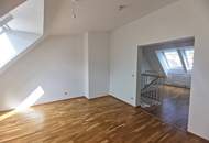 UNBEFRISTET - tolle Loggia - Helle 5-Zimmer Neubau Maisonette-Wohnung mit separater Küche, Lift, Gartennutzung und Garagenplatz optional