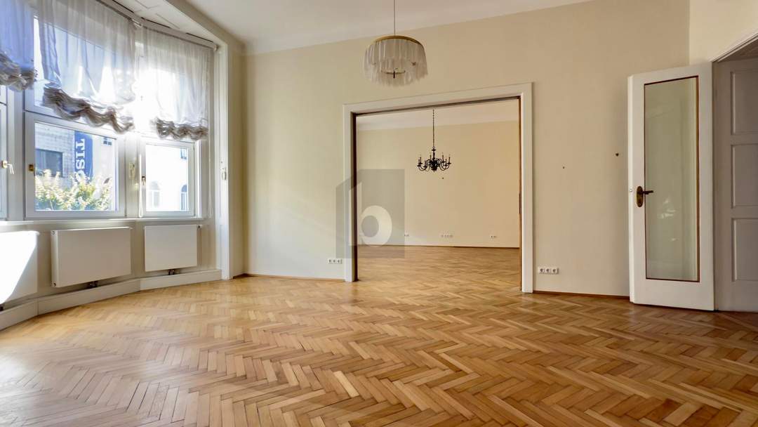 CHARMANTER GERÄUMIGER ALTBAU - TOP GEPFLEGT MIT KLIMAANLAGE