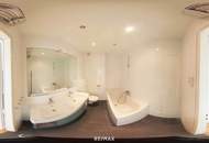 Großzügige Dachgeschosswohnung mit 3 Terrassen und Fernblick ins Grüne