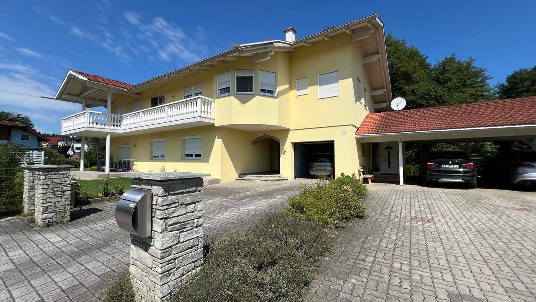 Vor-Saison Preis! Schiefling am Wörthersee- Attraktives Anwesen mit Pool und großem Garten in Bestlage