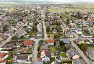 LEBEN WIE DAMALS - ENTZÜCKENDES WEEKENDHAUS II VIEL POTENZIAL II SCHÖNER GARTEN II GARAGE II RUHIGE SIEDLUNGSLAGE II NÄHE FELIXDORF