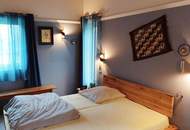 Neuwertiger Bungalow mit Doppelgarage an der Donau