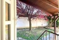 Kleines ausbaufähiges Haus mit uneinsichtigem großem Garten