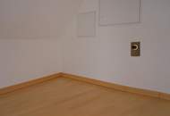 Tolle Penthouse-Maisonette-Wohnung mit Balkon und Terrasse