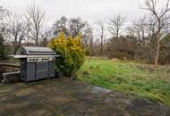 Baumeisterhaus in ökologischer Bauweise, Naturgarten, Photovoltaik